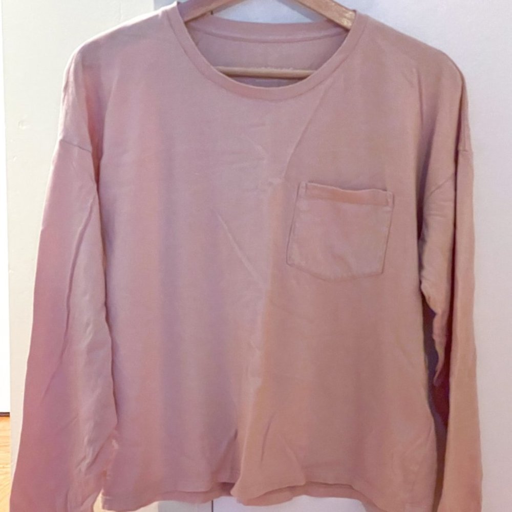 Everlane Organic Cotton Long-Sleeve Box-Cut Pocket Tee Pale Pink M